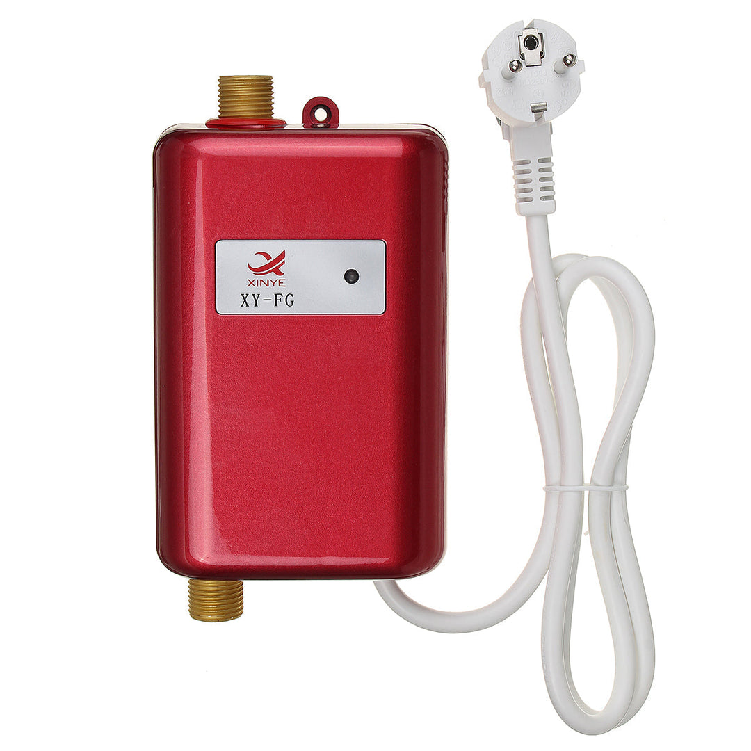 Elektrische tankloze boiler voor direct warm water in huis, badkamer of keuken, compact en efficiënt.