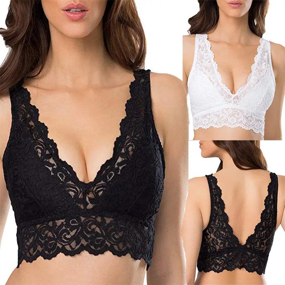 Dames kanten v-hals bralette in zwart gedragen door een model