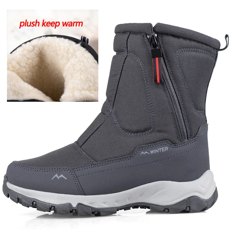 Detailopname van de warme pluche binnenvoering in een grijze snowboot