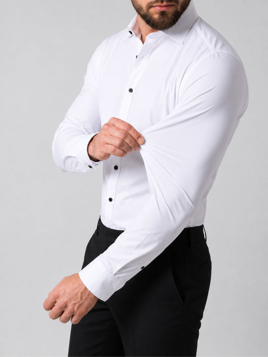 Zakelijk heren overhemd met stretch en lange mouw voor een comfortabele en professionele uitstraling.