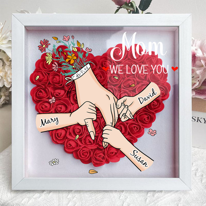 Gepersonaliseerde bloemen schaduwdoos voor moeder met familienamen, perfect Moederdag cadeau.