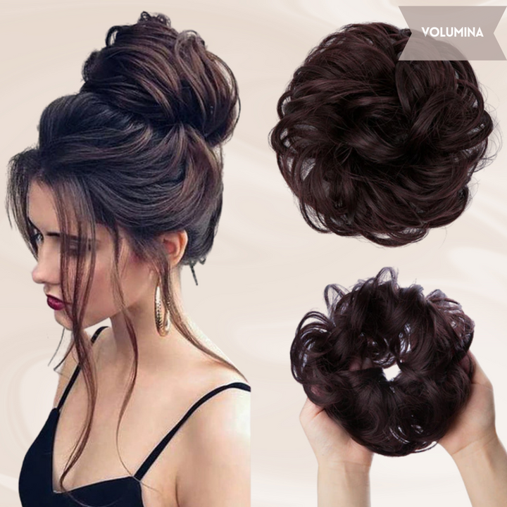 Messy bun haarstukje in kapsel met natuurlijke glans