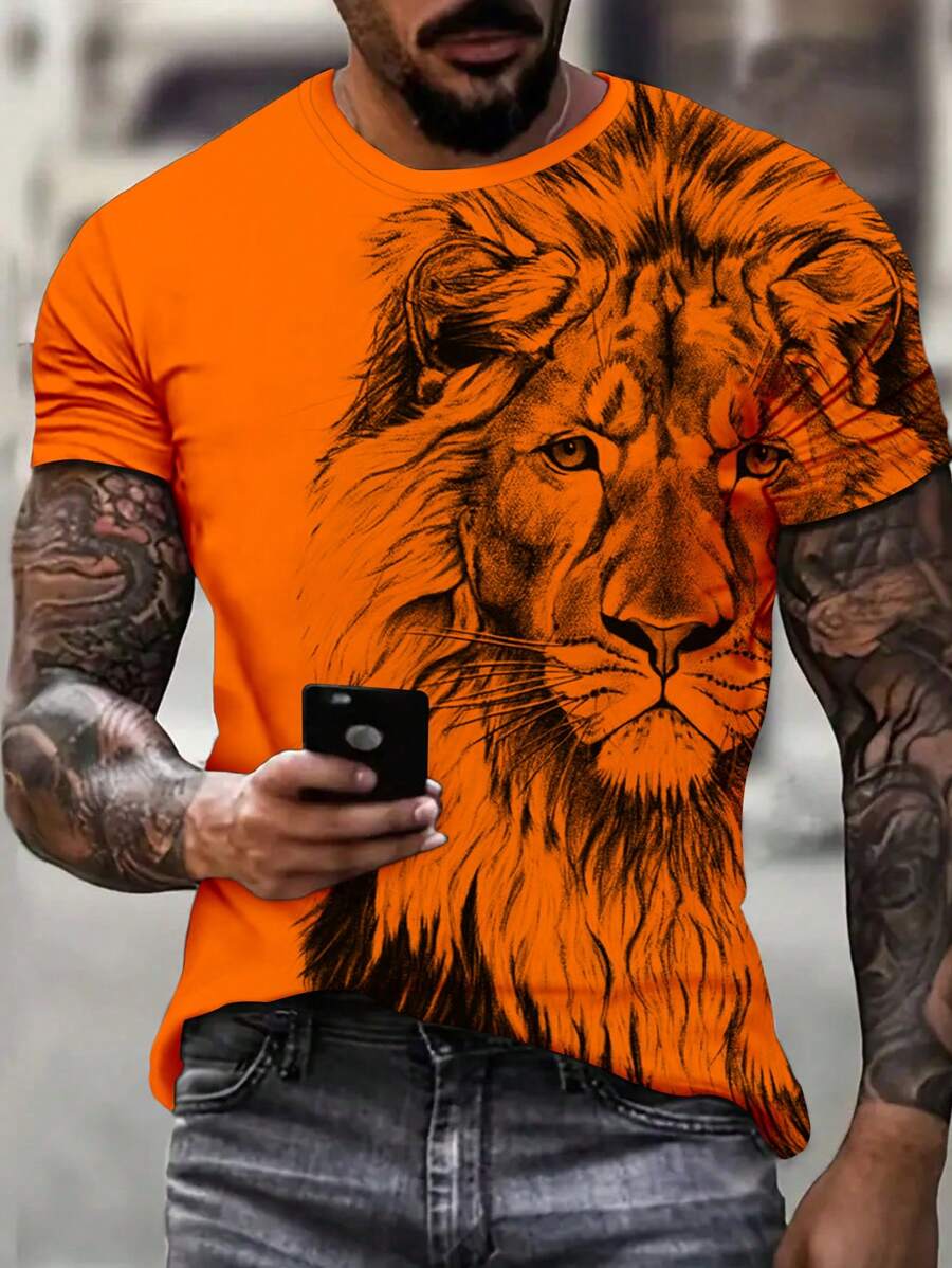 Oranje heren T-shirt met krachtige leeuwenprint, korte mouwen en ronde hals, ideaal voor streetwear en casual looks.
