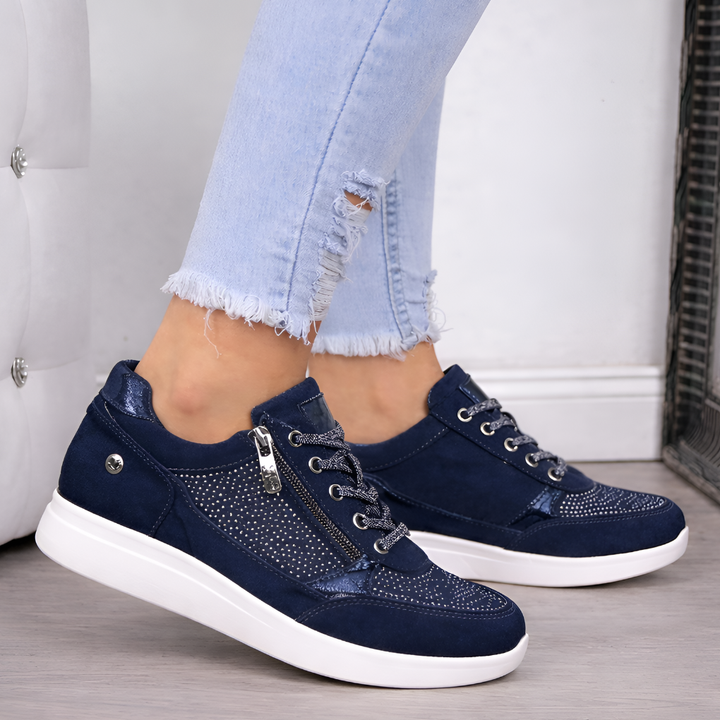 Stijlvolle beige orthopedische dames wandelschoenen, bieden comfort en uitstekende ondersteuning.