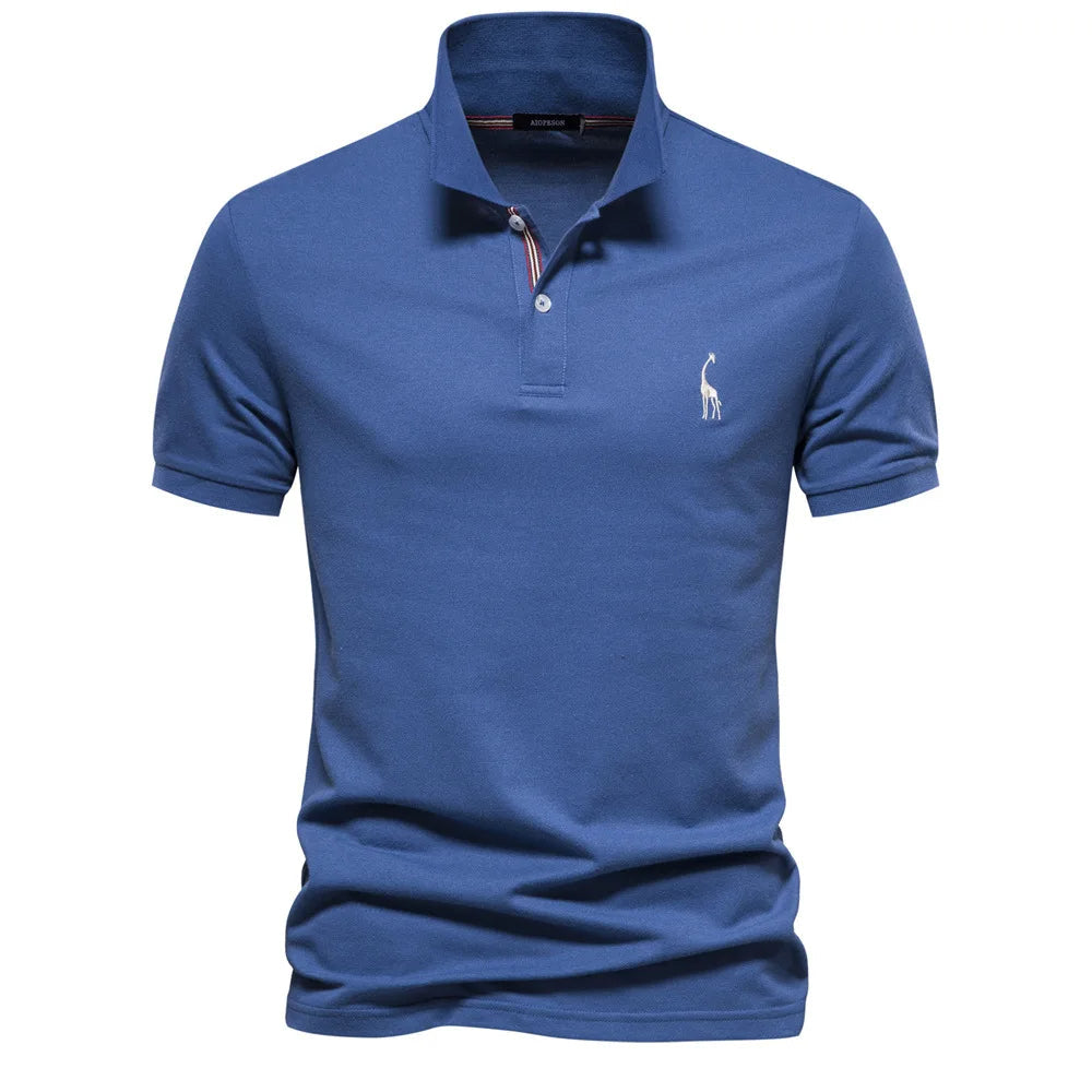 Klassiek heren poloshirt van katoen met elegant borduurwerk, ideaal voor een comfortabele casual look in de zomer.