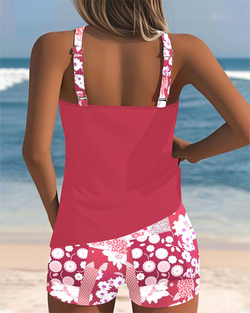 Achterkant van de roze bloemen tankini met verstelbare bandjes