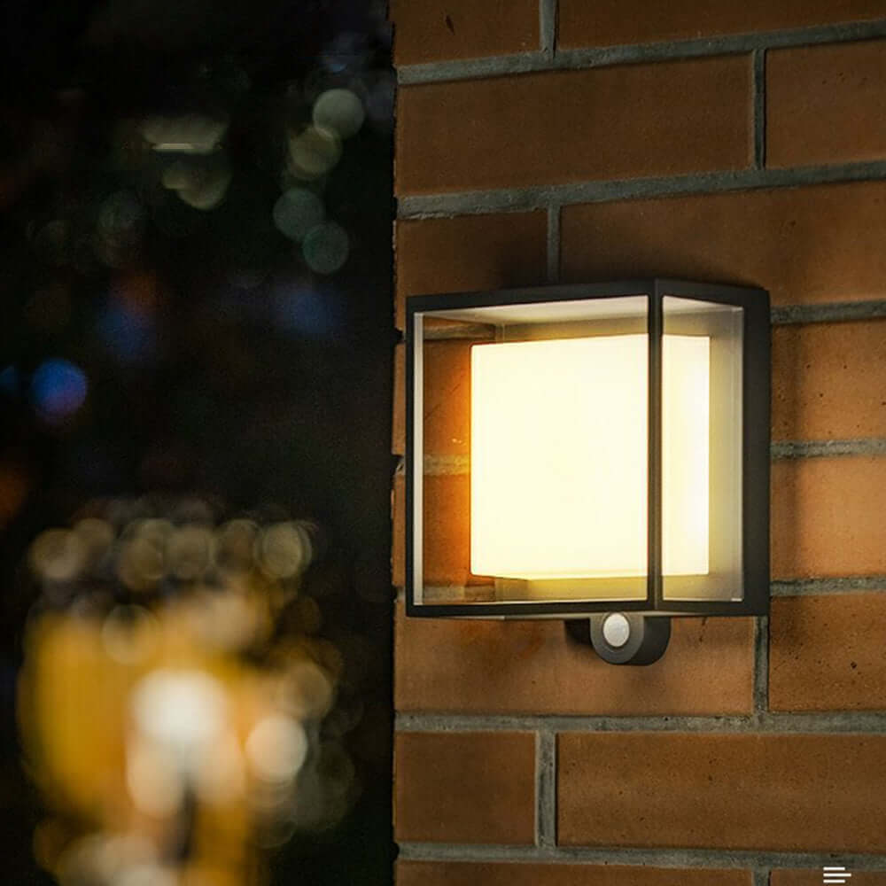 Moderne Buitenwandlamp met Zonne-energie & Sensor