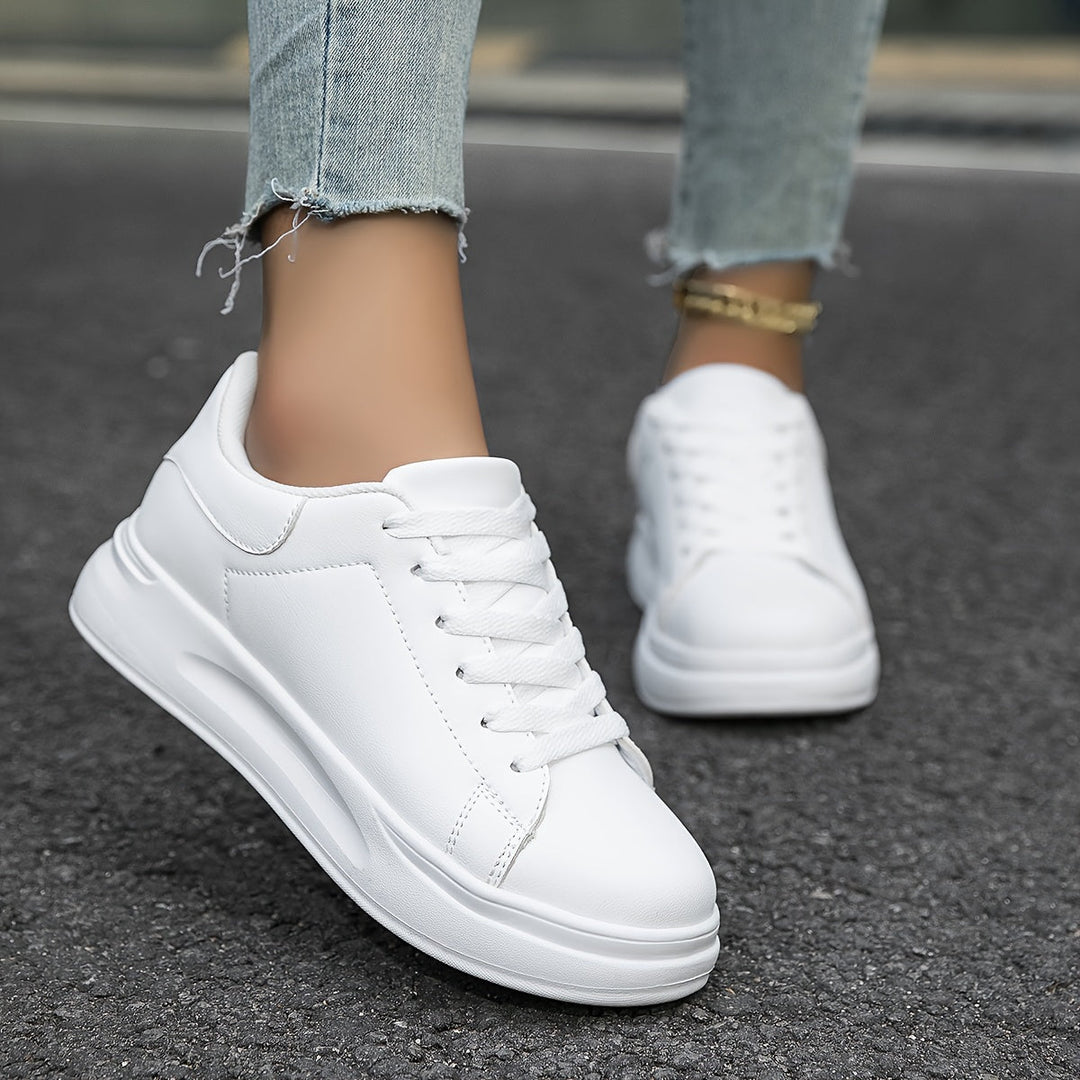 Comfortabele orthopedische wandelschoenen voor dames, perfect voor dagelijks comfort en optimale voetondersteuning.