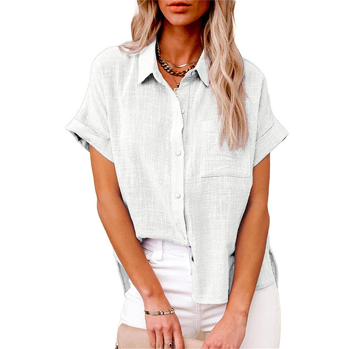 Luchtige damesblouse Yara, perfect voor warme dagen. Korte mouwen en een losse pasvorm zorgen voor comfort.