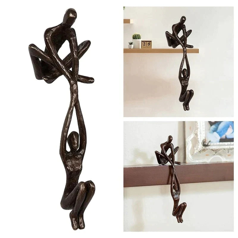 Modern zwart liefdesbeeldje, stijlvolle decoratie voor een harmonieus interieur.