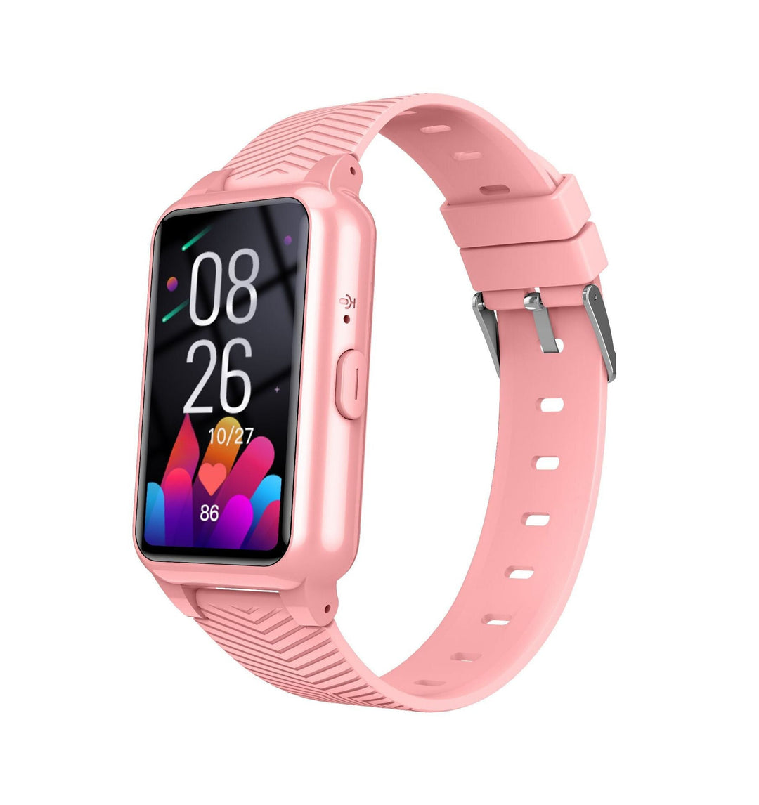 Waterdichte senior smartwatch gedragen tijdens lichte activiteit. Geschikt voor dagelijks gebruik & actieve senioren.