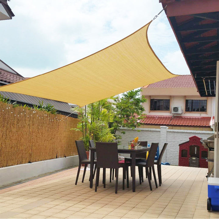 Groot schaduwdoek voor terras. Luxe zonwering, UV-bestendig en waterafstotend. Perfect voor buitenleven en tuincomfort.