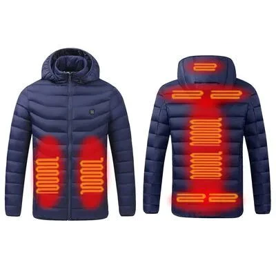 Actief gebruik van de slimme kleding jas tijdens winterse wandeling
