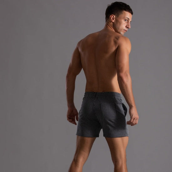Comfortabele zwarte fitness sportbroek voor heren met rekbare tailleband en steekzakken
