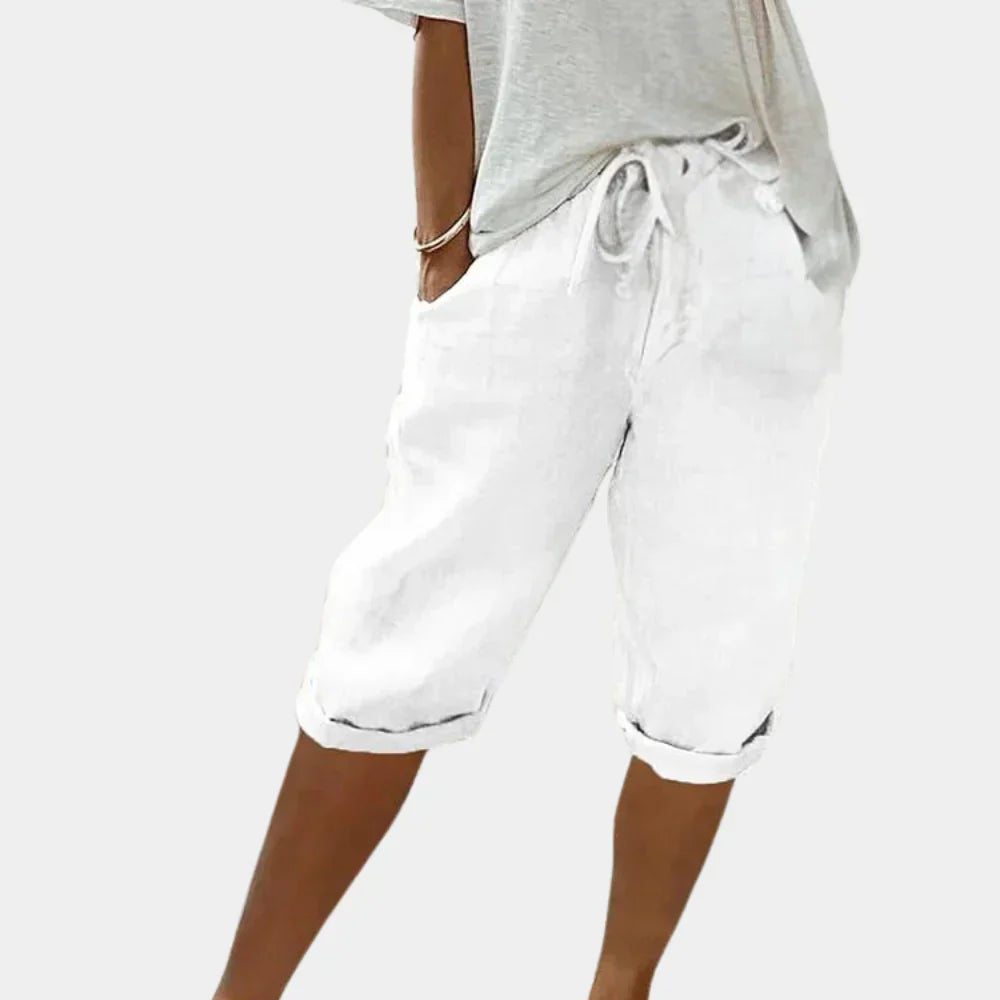 Frisse witte damesshorts voor warme zomerdagen met steekzakken