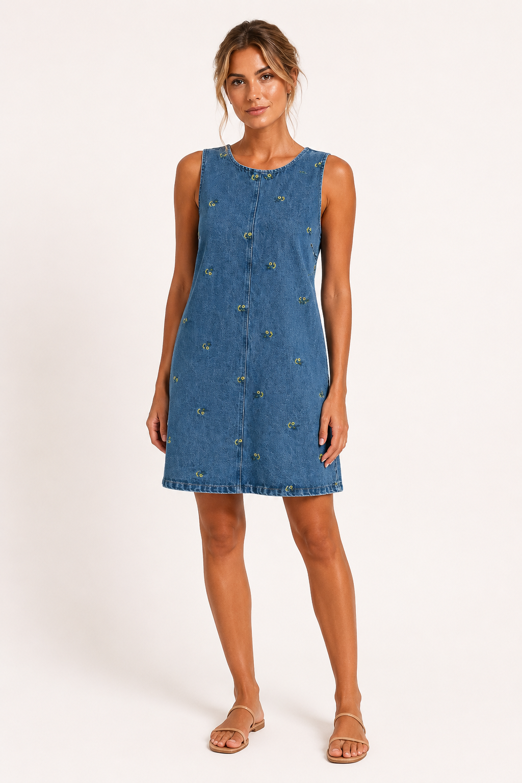 Casual mouwloze dames zomerjurk in blauw; comfortabel en stijlvol voor dagelijks gebruik.