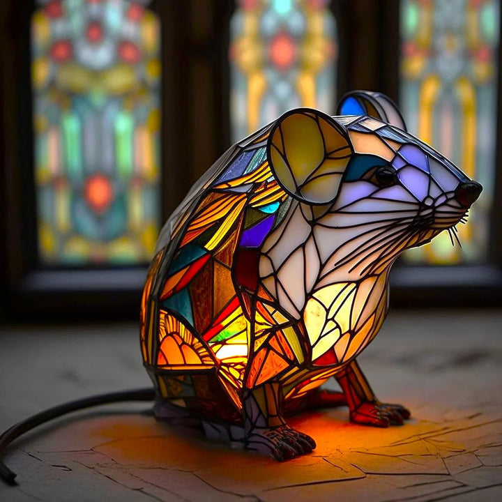 Fusion van kunst en licht: handgemaakte glasinlood dierenlamp voor betoverende sfeerverlichting.