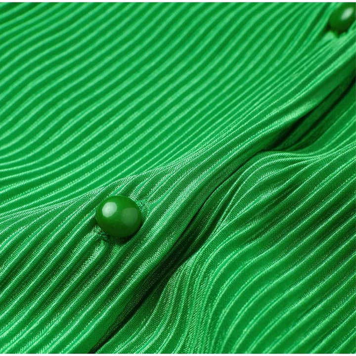 Kleurrijke dames loungeset bestaande uit een luchtige blouse en bijpassende broek voor de zomer.