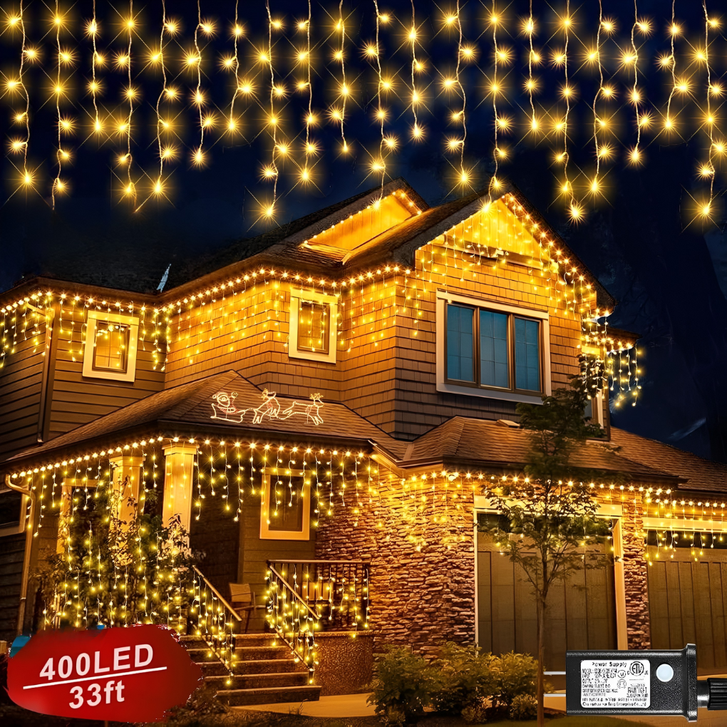 Sfeervolle GlowCurtain LED buitenverlichting op een huis voor een feestelijke uitstraling