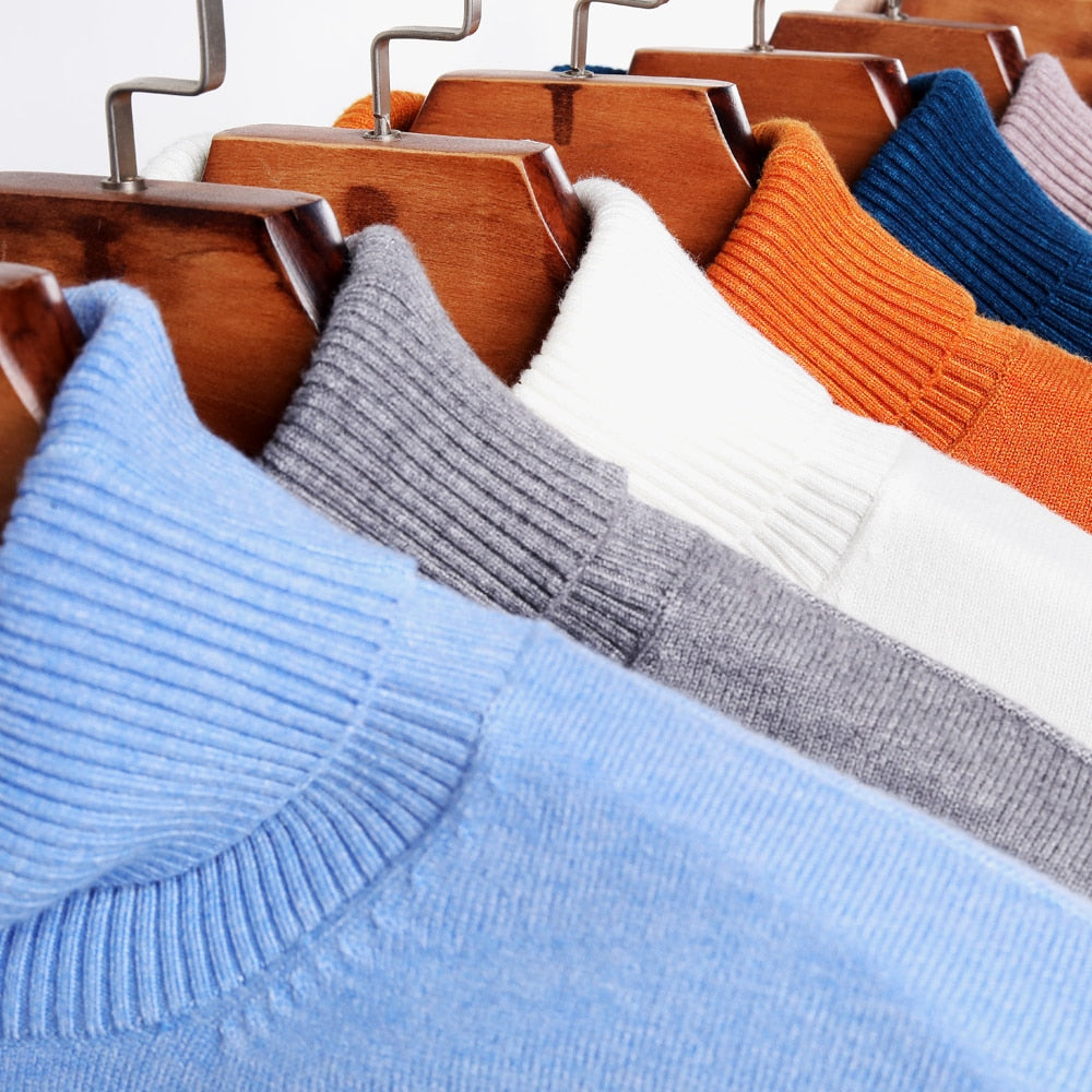 Stijlvolle effen heren coltrui, ideaal als bovenkleding in elk seizoen. Een veelzijdige trui.