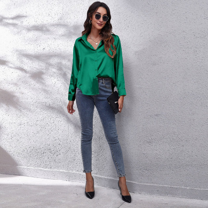 Veelzijdige Shila damesblouse: chique top, zomerblouse met lange mouwen en comfortabele regular fit.