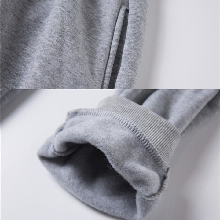 Heren hoodie basic, comfortabel en stijlvol. Deze effen trui is een essentieel item voor elke dag.
