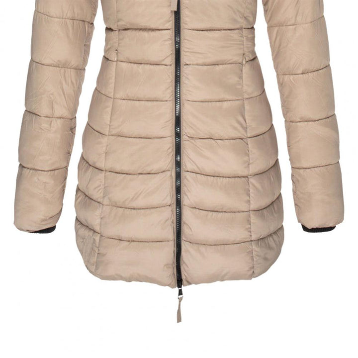 Stijlvolle marineblauwe dames overgangsjas, comfortabel en waterafstotend, ideaal voor dagelijks gebruik.
