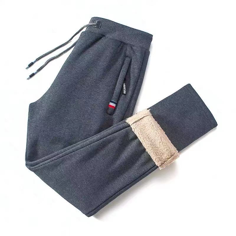 Ademende heren sportbroek, warm en flexibel. Uitermate geschikt voor wintersport of hardlopen in de kou.
