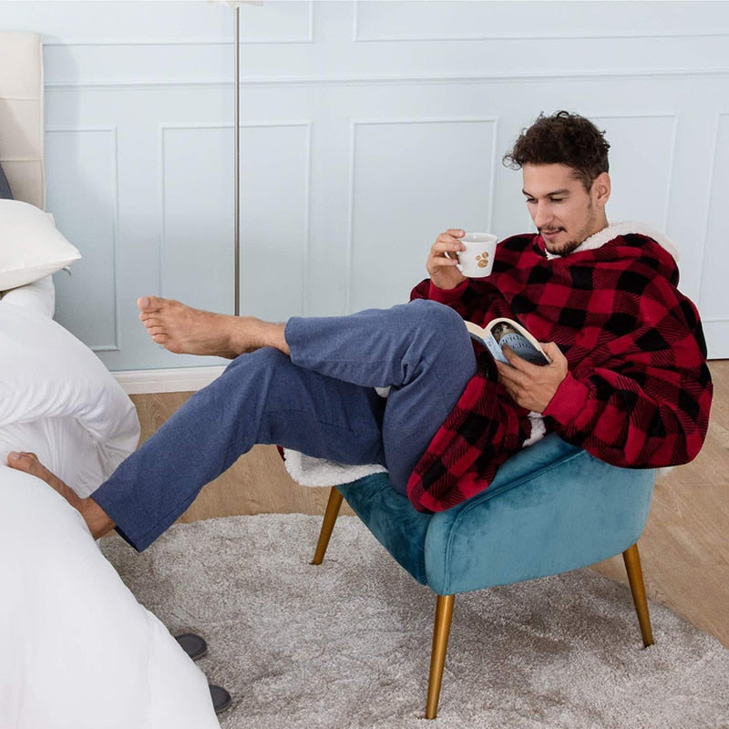 Comfortabele fleece hoodie deken, ideaal als loungewear cadeau voor iedereen.