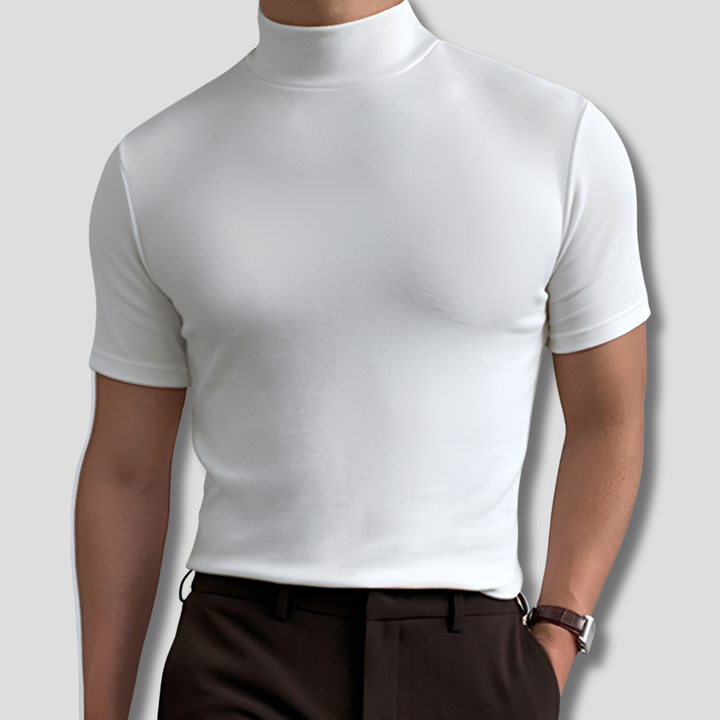 Comfortabel wit heren t-shirt met hoge kraag, ideaal voor dagelijkse mode. Veelzijdig casual shirt met korte mouwen.