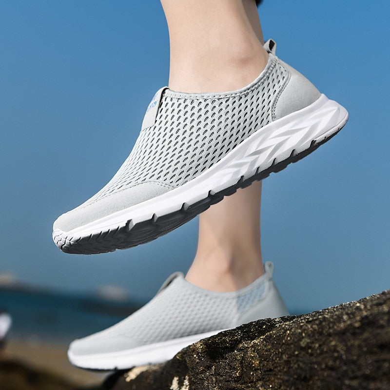 Zijaanzicht van de Sammy Jackson Ualy sneaker
