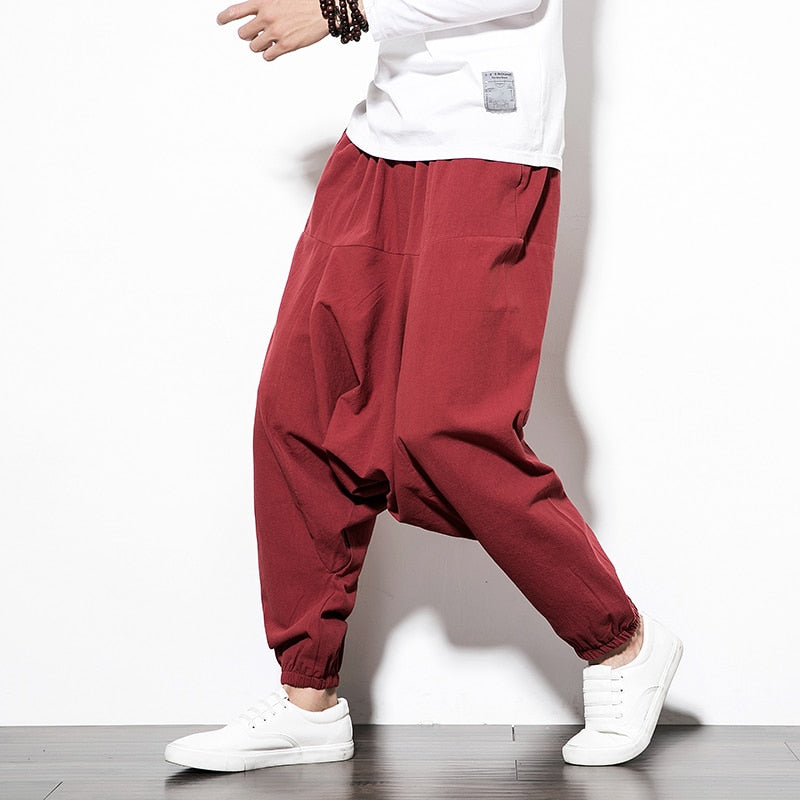 Casual herenbroek: comfortabele harem fit, perfect voor ontspanning of sport.