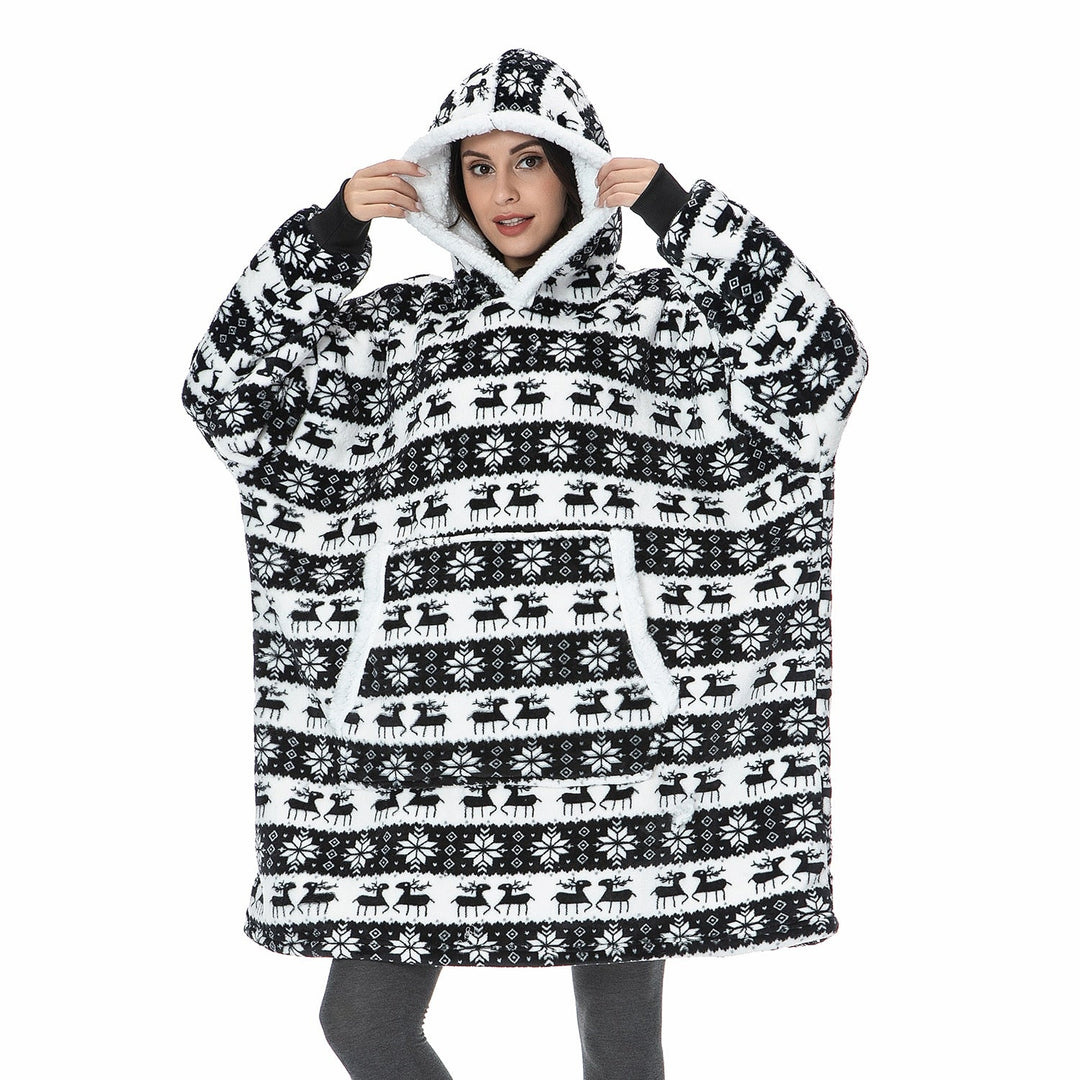 Unisex oversized dekenhoodie van zacht fleece, perfect voor thuis relaxen en warmte.