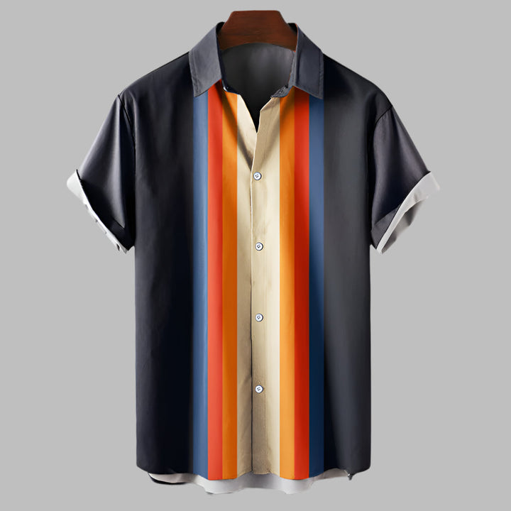 Comfortabel heren overhemd met korte mouwen in retro stijl, perfect als casual zomerkleding of feestoverhemd.