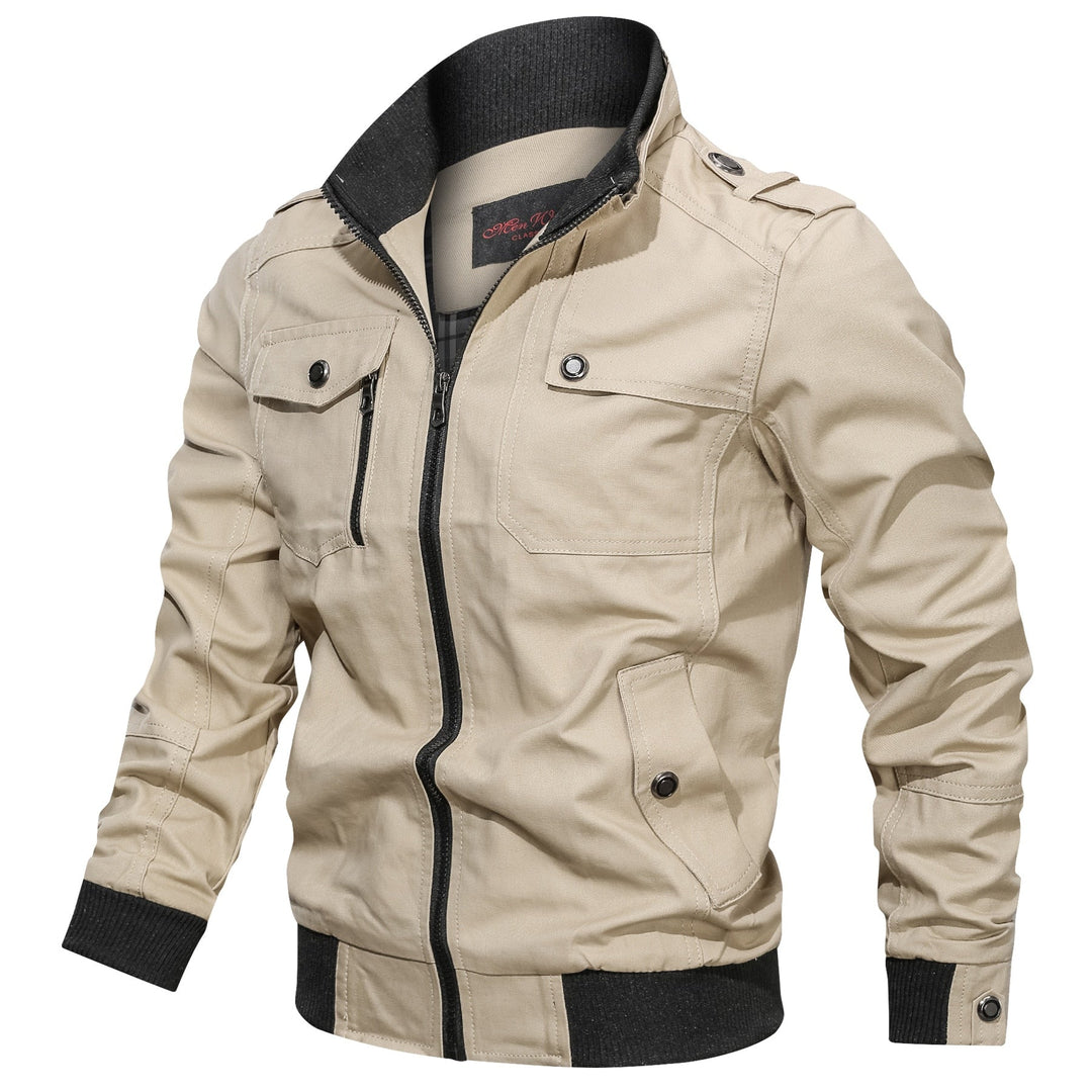 Beige heren winterjack met militaire details en hoge kraag