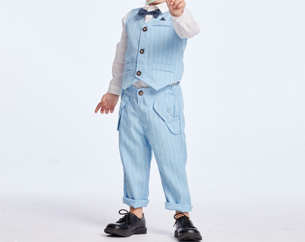Comfortabel kinderpakje met blouse, broek & gilet voor jongens. Perfect voor speciale gelegenheden.