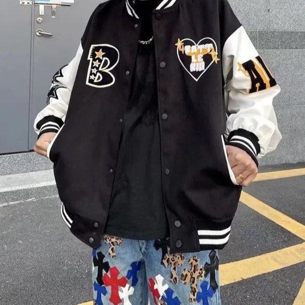 Zijkant van de heren baseball jas voor een goede pasvorm