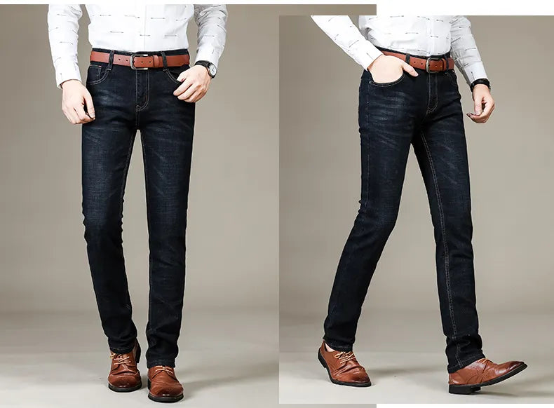 Stijlvolle zwarte casual herenmode stretch broek van dichtbij