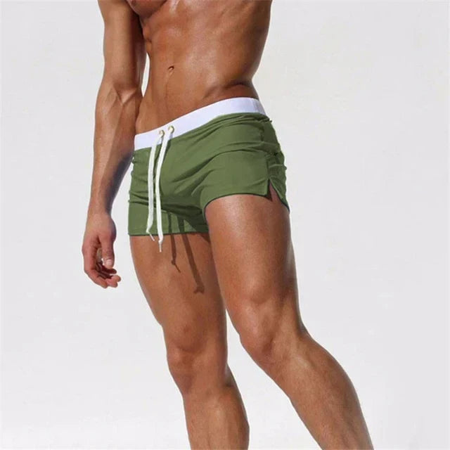 Comfortabele heren zwembroek voor strand en zwemmen. Sneldrogend materiaal, ideaal voor de zomer.