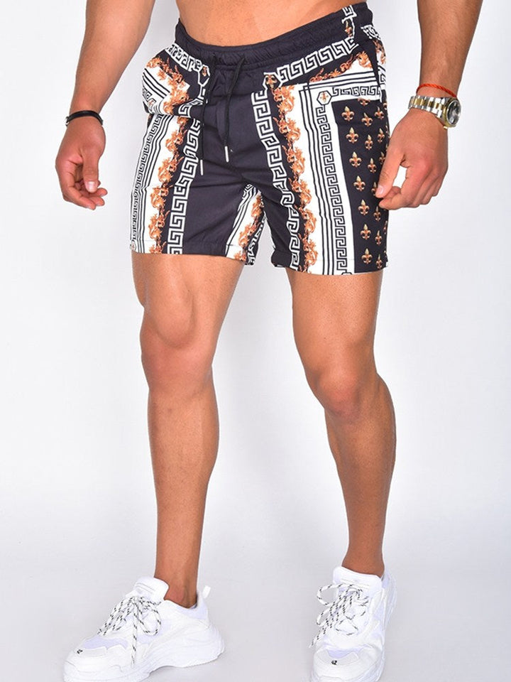 Hawaiiaanse herenmode: Zomerse blouse en short set met vrolijke print, perfect voor vrije tijd.