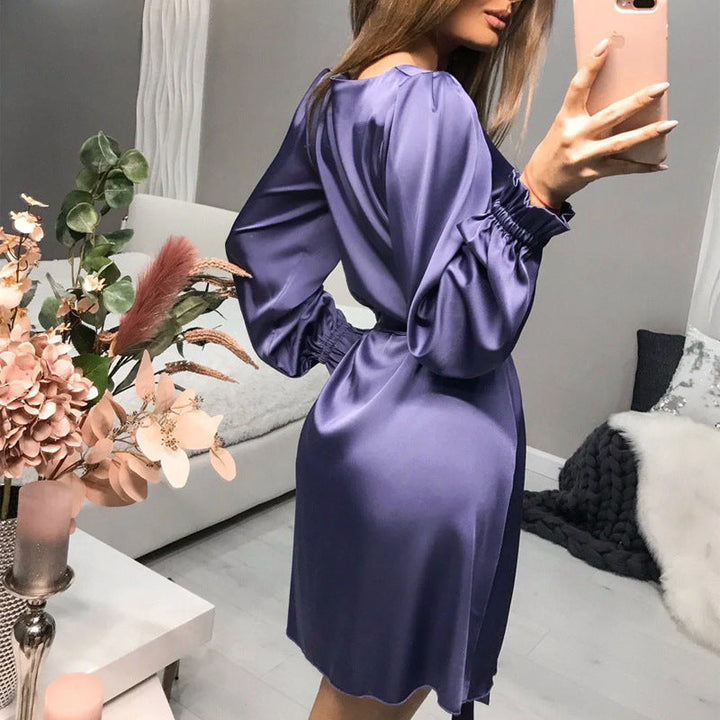 Chique dames feestjurk met lange mouwen en elegante details voor feestkleding