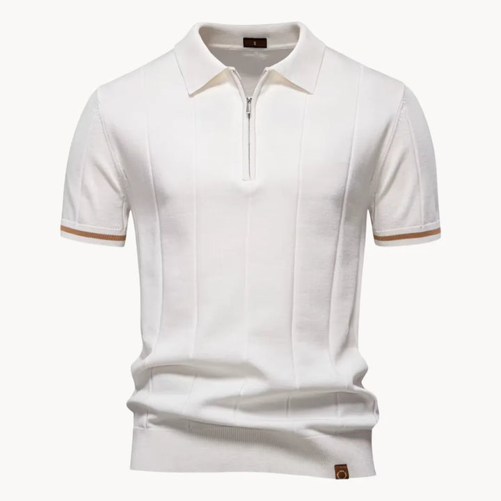 Ademende heren polo met korte ritskraag, perfect voor een frisse zomerse of lente outfit. Stijlvol shirt.