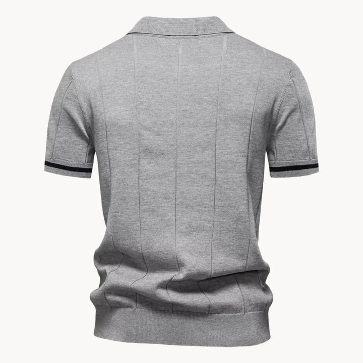 Fijngebreide heren polo met ritskraag, zacht en comfortabel. Een stijlvol shirt voor elke dag.