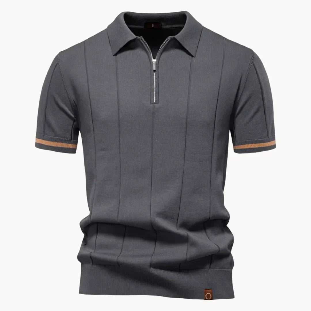Heren polo met open ritskraag, creëert een relaxte en comfortabele look. Ideaal voor vrije tijd.
