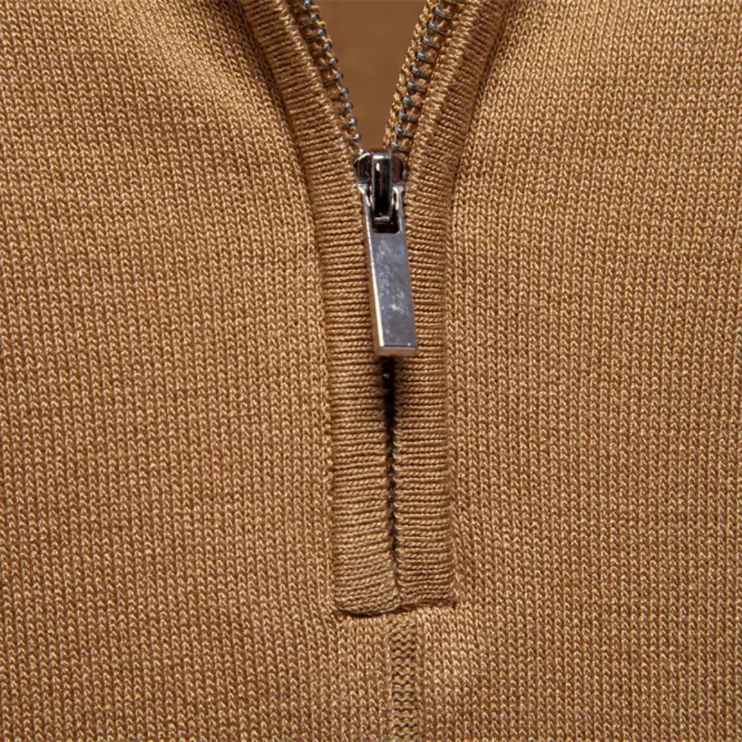 Klassieke heren polo met ritskraag, veelzijdig en stijlvol voor casual en smart-casual gelegenheden.