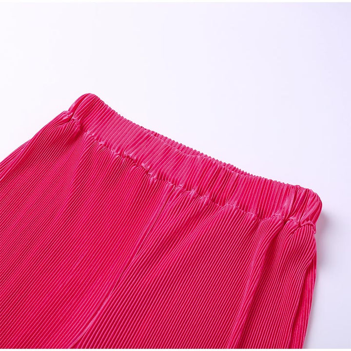 Zomerse must-have dames outfit bestaande uit comfortabele blouse en broek.