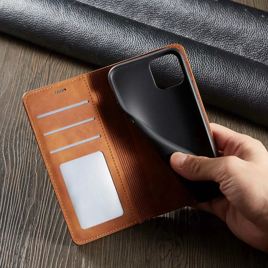 Opengeklapt bruin iPhone hoesje met kaartvakken