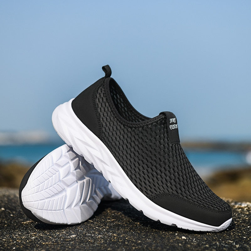 Zwart/witte Ualy unisex sneakers, ideaal voor de sportschool