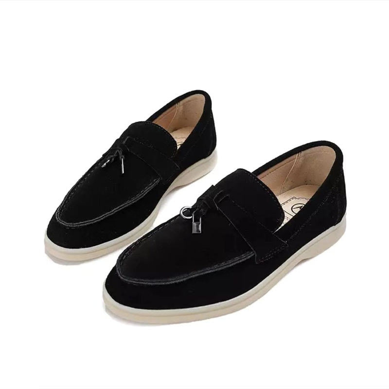 Modieuze loafers met platte zool en spitse neus voor dagelijks comfort