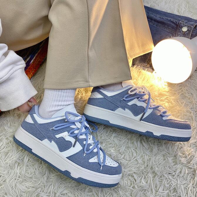 Stijlvolle damesschoenen in wit en groen, comfortabele mode sneakers voor elke casual outfit